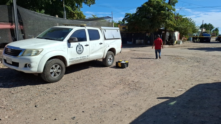 Asesinan a balazos a un hombre en un expendio de cerveza en la Sindicatura de San Pedro, en Navolato