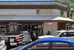 Delincuente trata de asaltar joyer&iacute;a y trabajadores frustran el robo violento en el Centro de Culiac&aacute;n
