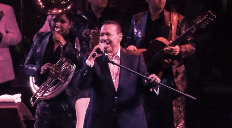 Julio Preciado triunfo con &acute;sold out&acute; en el Auditorio Nacional